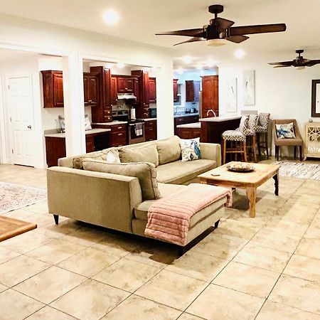 4/3 Home Centrally Located, Beach, Casino, Airport, Dining, Golfing, Shopping, Entertainment Gulfport Buitenkant foto