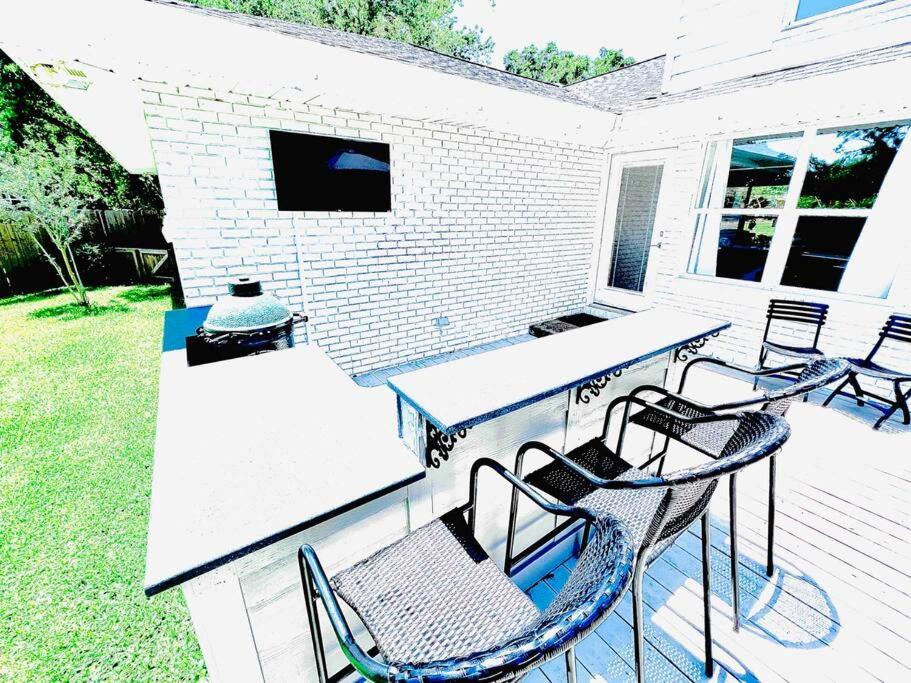 4/3 Home Centrally Located, Beach, Casino, Airport, Dining, Golfing, Shopping, Entertainment Gulfport Buitenkant foto